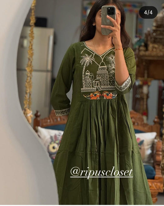 Heritage Embroidered Cotton Kurti Set