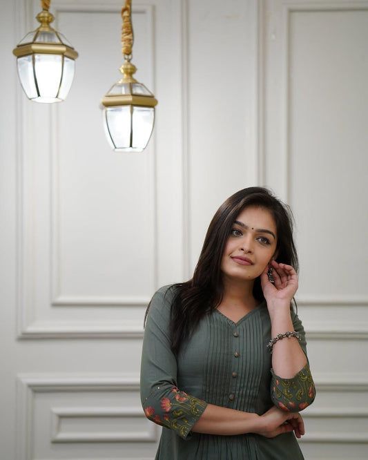 ARVI Pleated Cotton Kurti Set